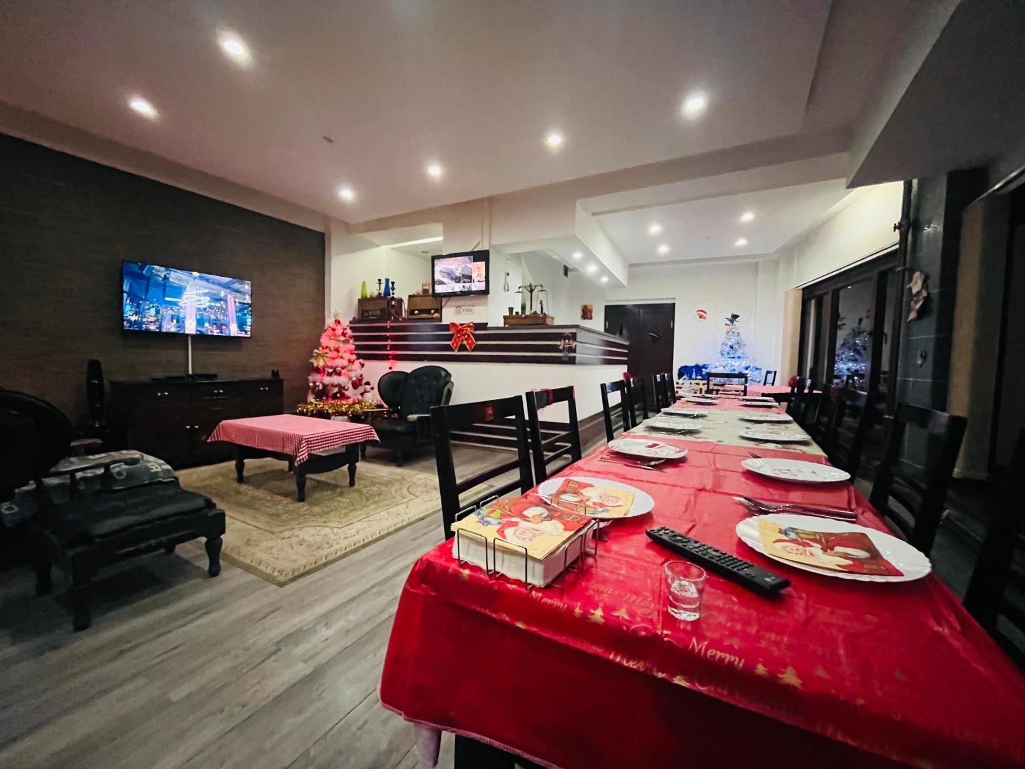 Guest House Like ซาราเยโว ภายนอก รูปภาพ
