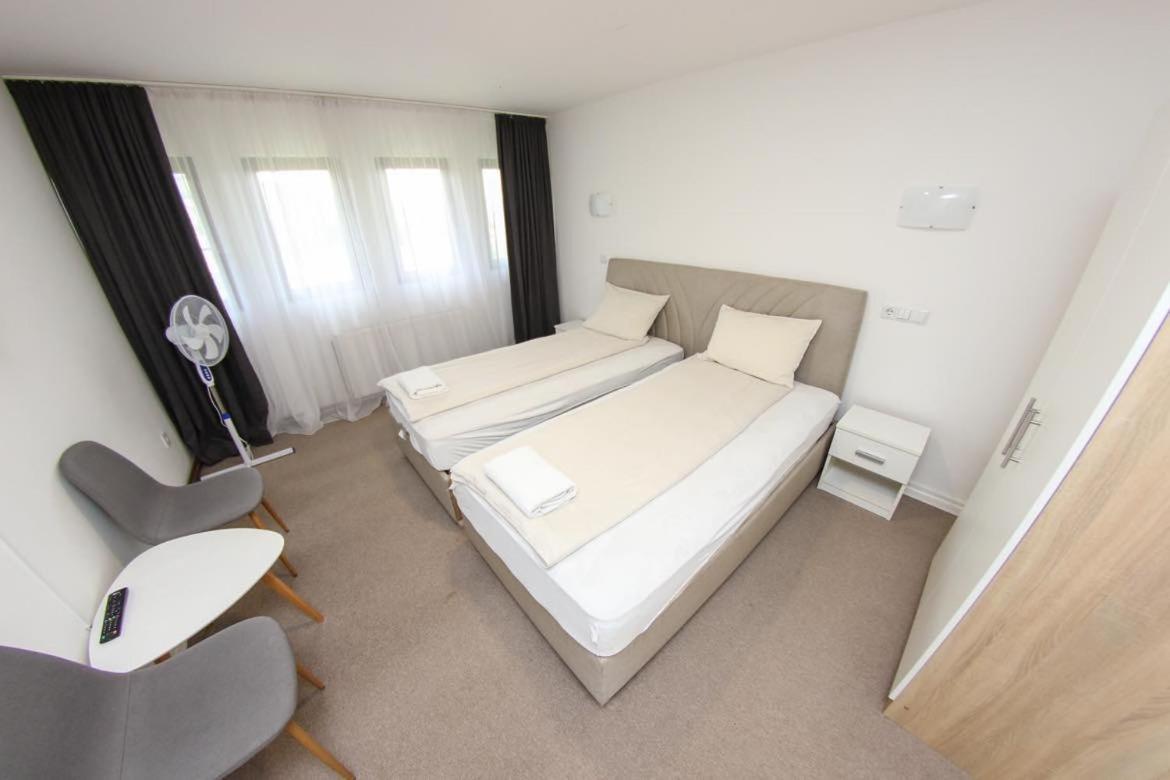 Guest House Like ซาราเยโว ภายนอก รูปภาพ