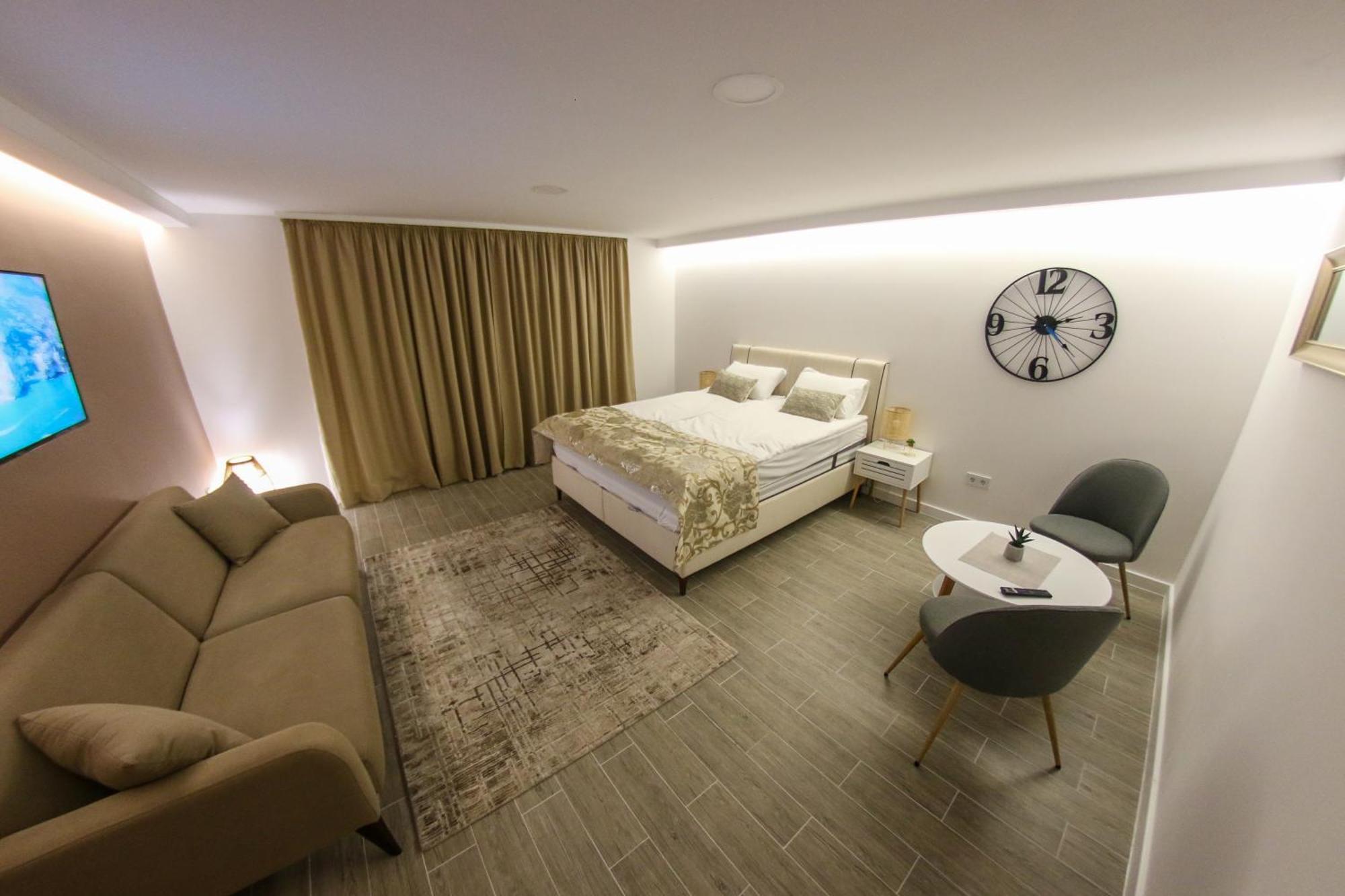 Guest House Like ซาราเยโว ภายนอก รูปภาพ
